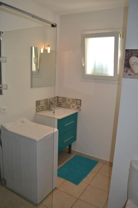Joli Appartement Au Calme Entre Nimes Et Avignon Meynes Exterior foto